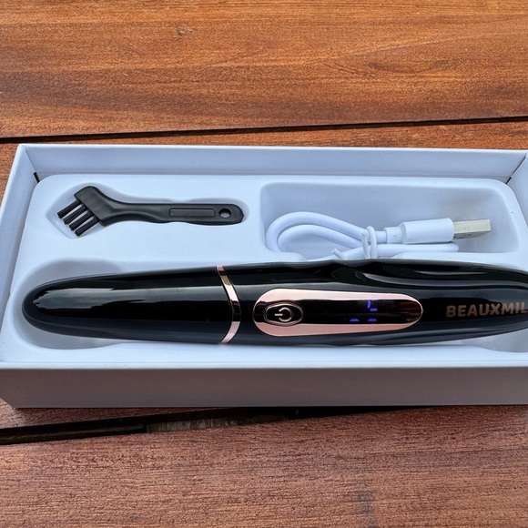 ☀️☀️Heated Eyelash Curler, Rechargeable Electric Eyelash Curler Type C - Picture 1 of 5